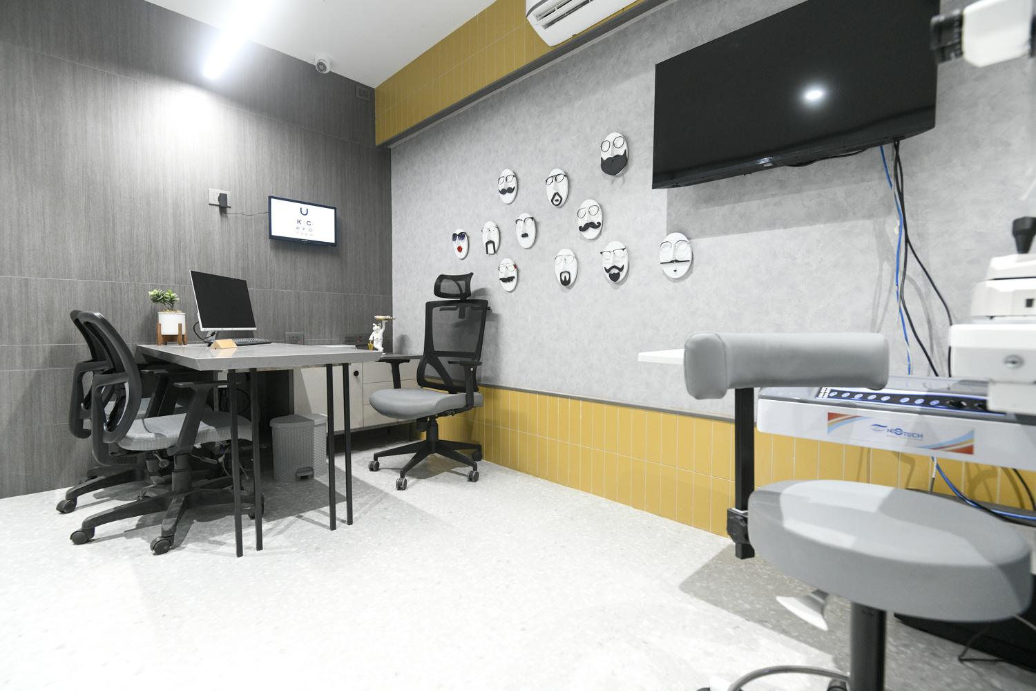 Inside Tirth Eye & ENT Hospital